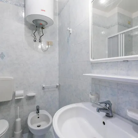 公寓 Albatros-1 By Interhome *