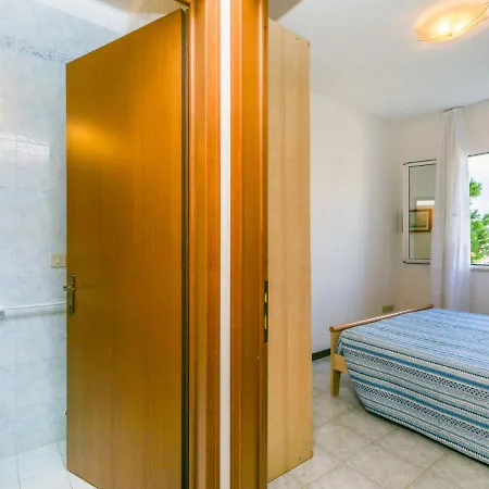 Apartman Albatros-1 By Interhome *