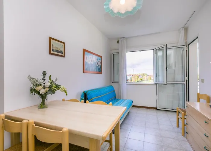 Albatros-1 By Interhome Apartamento