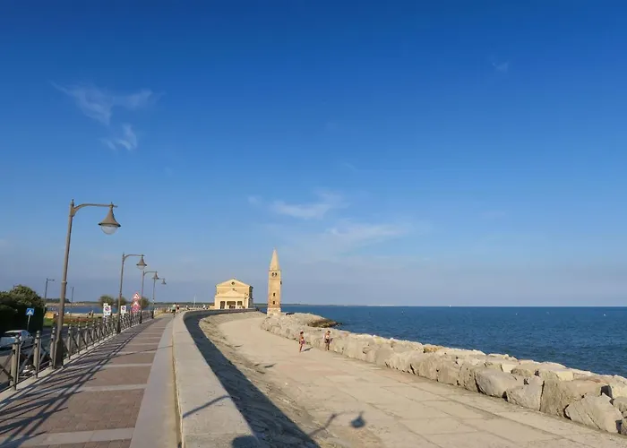 Albatros-1 By Interhome * Caorle